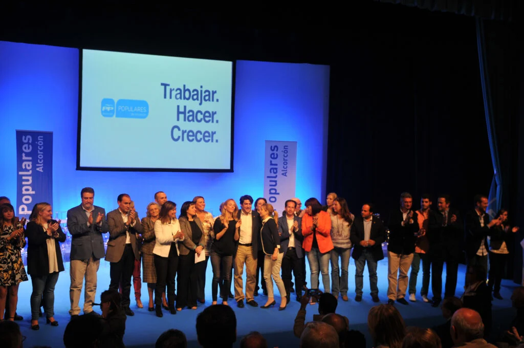 TENEMOS EL EQUIPO CAPAZ DE HACER REALIDAD NUESTROS COMPROMISOS