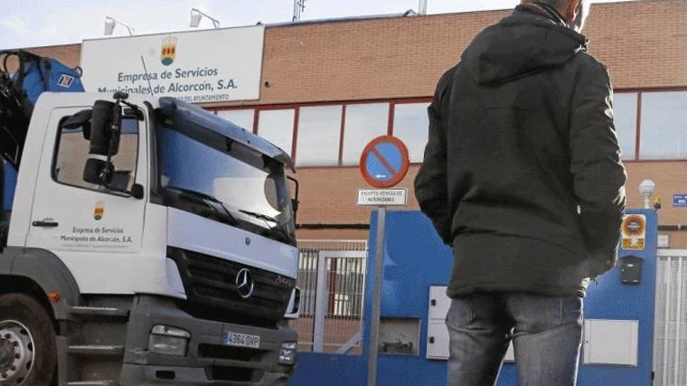 El Psoe comienza su purga política con dinero de todos los vecinos en la empresa municipal de limpieza