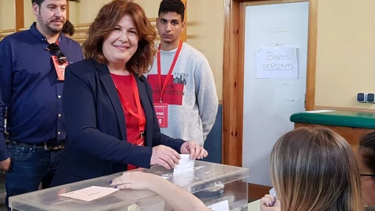 LA JUNTA ELECTORAL DE ZONA CONFIRMA LA FALTA DE NEUTRALIDAD DE NATALIA DE ANDRÉS EN LAS ELECCIONES