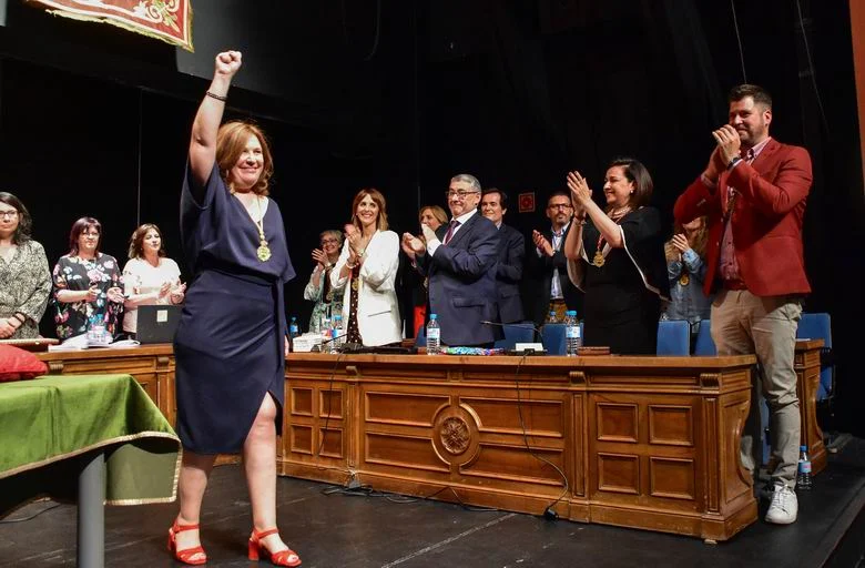 El Gobierno de Natalia de Andrés nos cuesta 2,31 millones de euros más que el anterior
