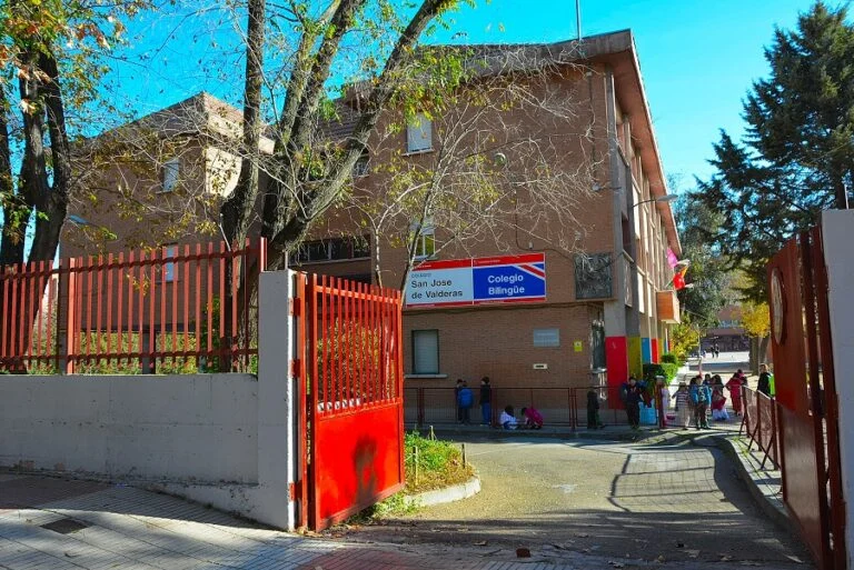EL PARTIDO POPULAR DUPLICÓ LA INVERSIÓN EN MANTENIMIENTO Y MEJORA DE LOS COLEGIOS PÚBLICOS DE #ALCORCÓN