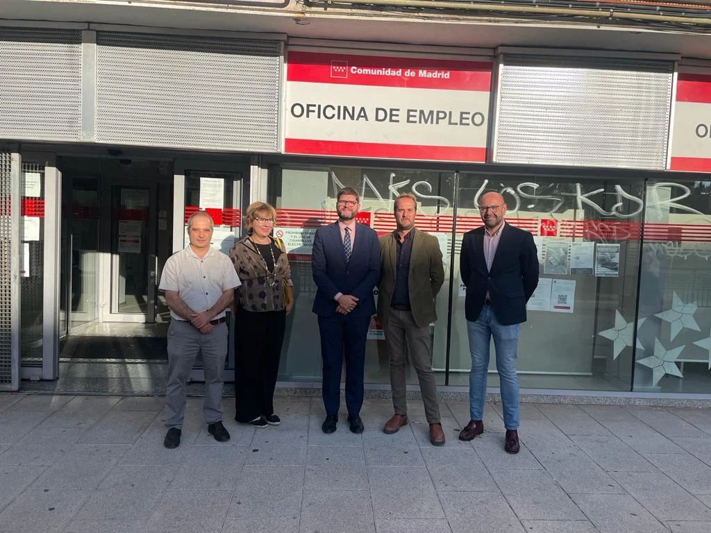 Visita del Viceconsejero de Economía y Empleo a las Oficinas de Empleo de Alcorcón