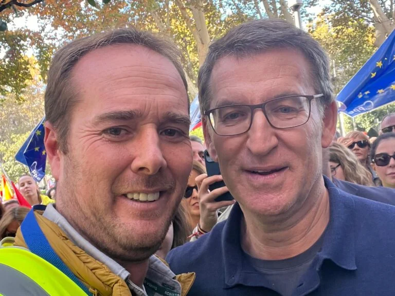 LA ALCALDESA DE ALCORCÓN RECHAZA UNA MOCIÓN EN DEFENSA DE LA CONSTITUCIÓN ESPAÑOLA