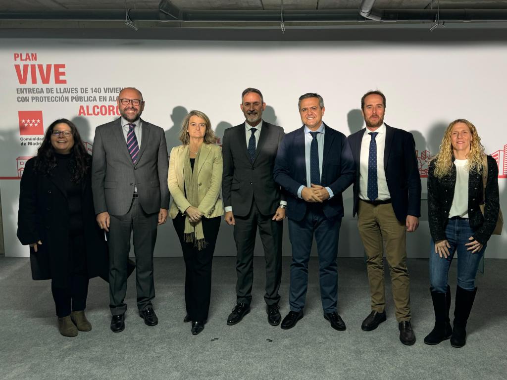 La Comunidad de Madrid entrega en Alcorcón las llaves de las primeras 140 viviendas de alquiler a precio asequible del Plan&nbsp;Vive