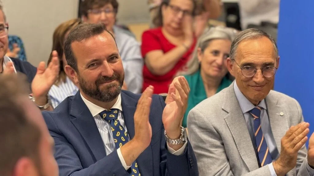 “Gobierno de Isabel Díaz Ayuso: 2 Millones de Euros vs Ayuntamiento de Alcorcón: 0”. La educación de nuevo a debate en la se…