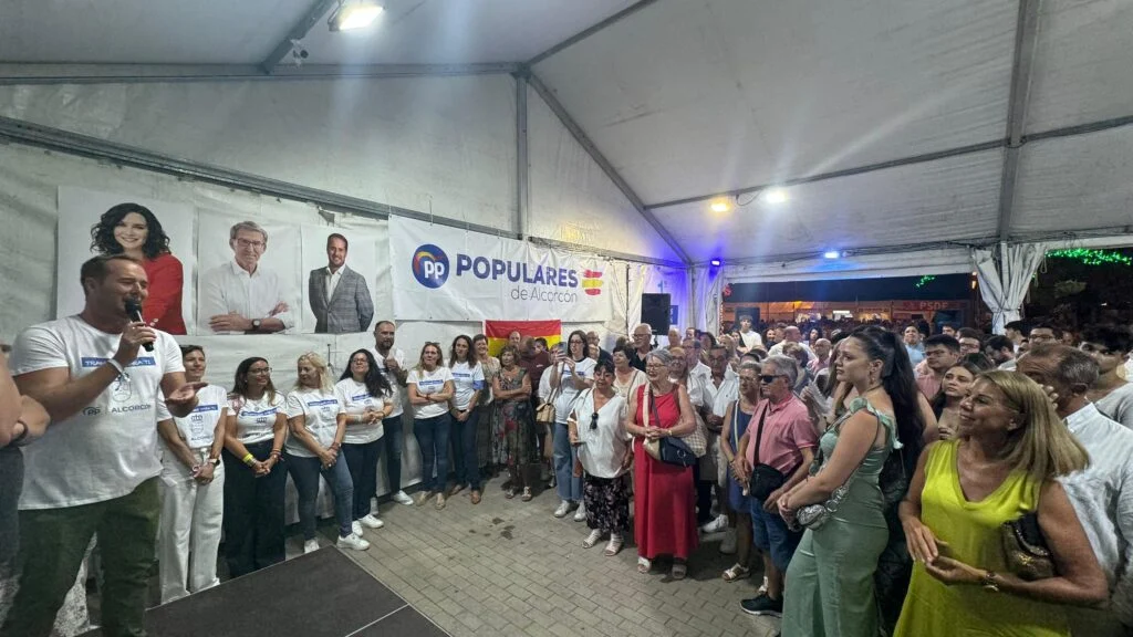Éxito del Día del Afiliado en la Caseta del PP de Alcorcón