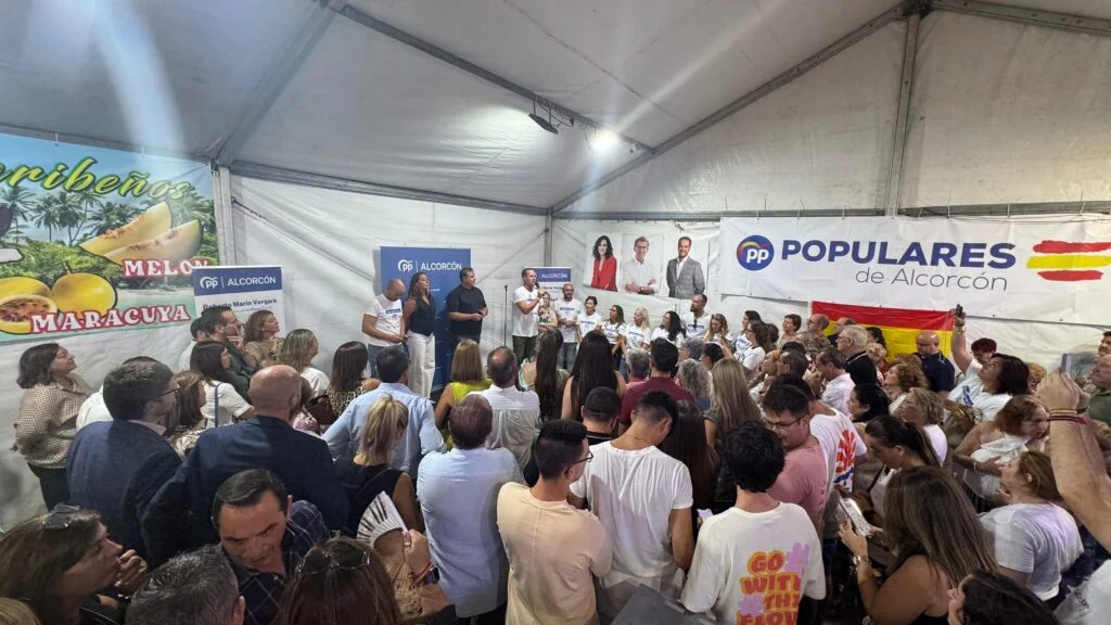 Éxito del Día del Afiliado en la Caseta del PP de Alcorcón