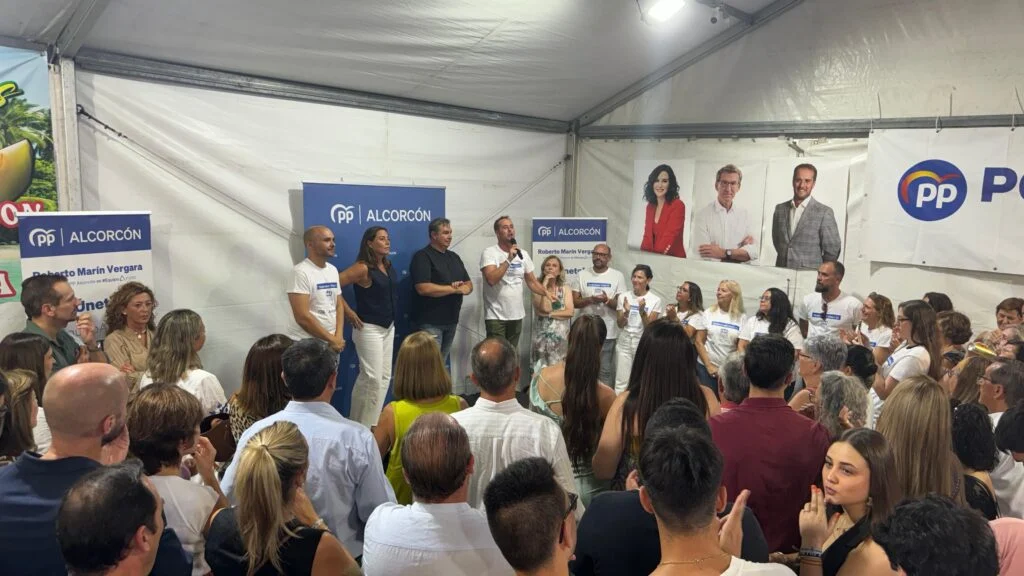 Éxito del Día del Afiliado en la Caseta del PP de Alcorcón