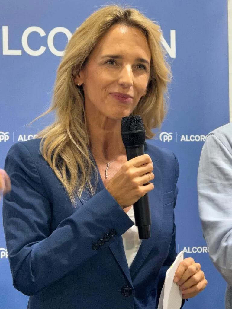 Cayetana Álvarez de Toledo en la Caseta del PP de Alcorcón: “Vamos a llegar hasta el final, llegar a la libertad definitiva …