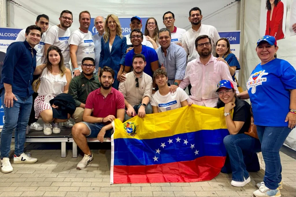 Cayetana Álvarez de Toledo en la Caseta del PP de Alcorcón: “Vamos a llegar hasta el final, llegar a la libertad definitiva …