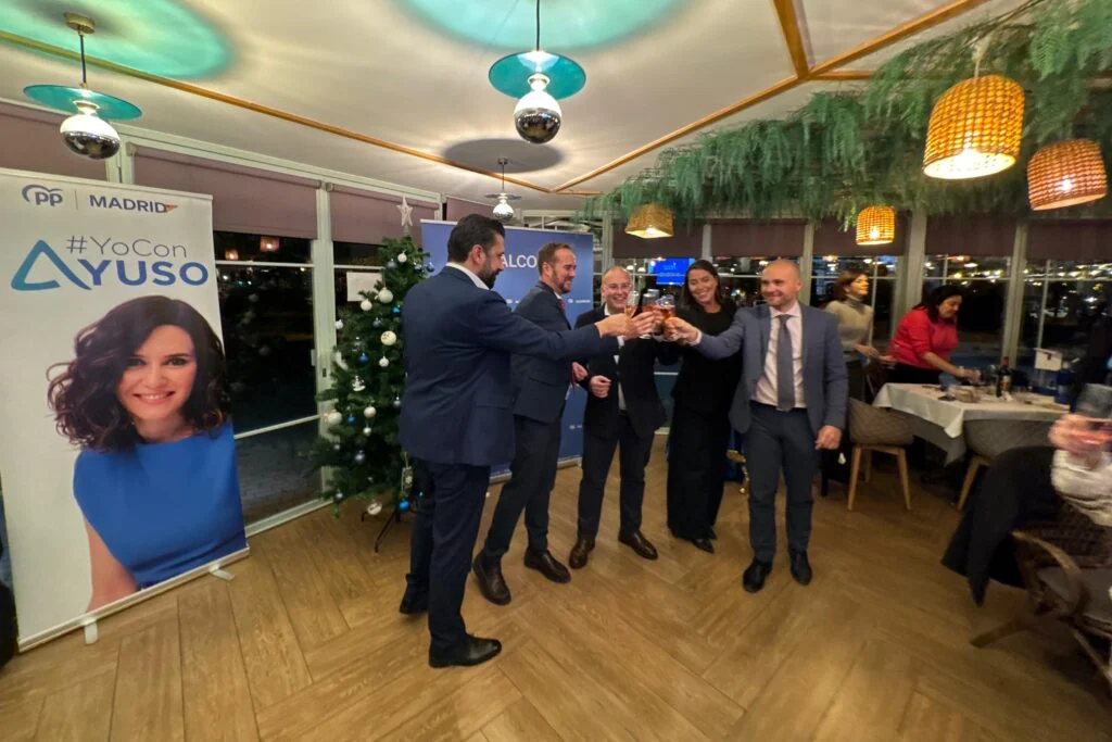El Partido Popular de Alcorcón celebra su tradicional encuentro navideño reafirmando su compromiso político y social con la …