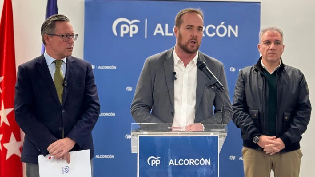 Bendodo y Serrano: “El Partido Popular está más fuerte que nunca en Alcorcón”