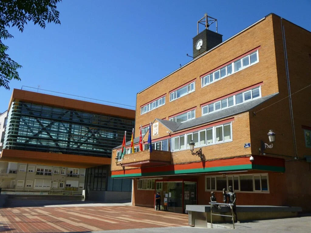 COMUNICADO PARTIDO POPULAR DE ALCORCÓN EN RELACIÓN AL CIERRE DE INSTALACIONES MUNICIPALES Y SUSPENSIÓN  DEL TRABAJO PRESENCIAL