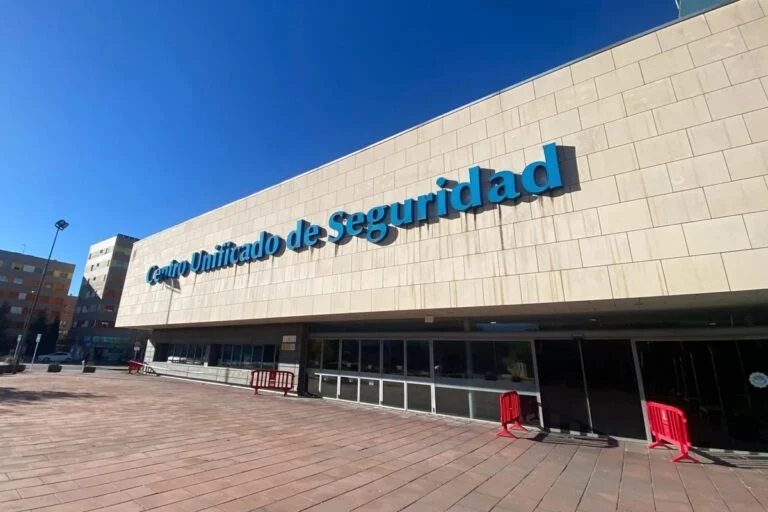 EL AYUNTAMIENTO DE ALCORCÓN, EN EL PUNTO DE MIRA POR LA FALTA DE MANTENIMIENTO EN INSTALACIONES CRÍTICAS DURANTE EL GRAN APAGÓN