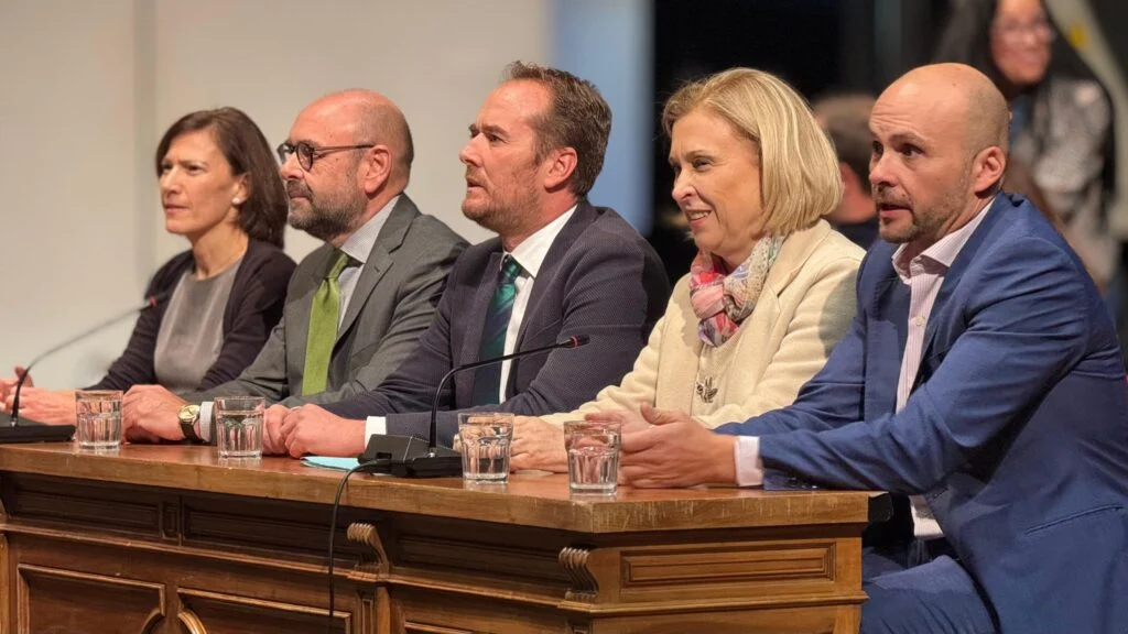 Más contenedores, menos barreras: el PP propone un reciclaje orgánico sin tarjetas y con incentivos”