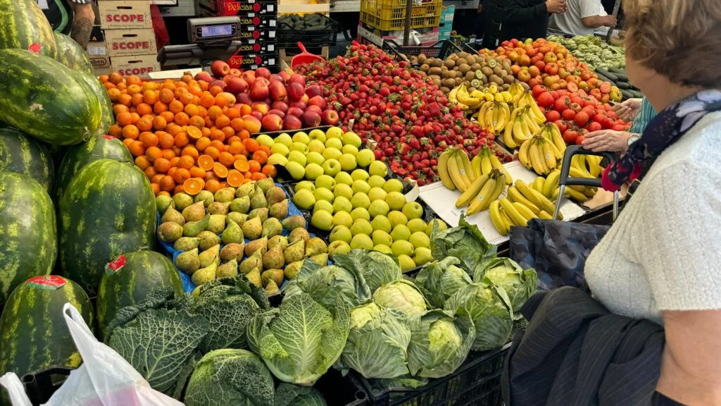 El PP propone baños, sombras y food trucks para modernizar los mercadillos de Alcorcón