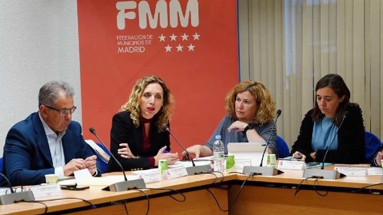 Feminismo de pancarta: la alcaldesa de Alcorcón vota “no” a dotar de más medios a la lucha contra la violencia de gén…