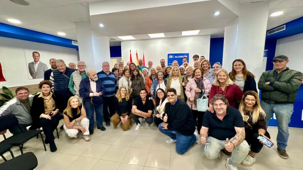 “España ante una encrucijada”: reflexiones de Gabriel Elorriaga en la Sede del PP de Alcorcón