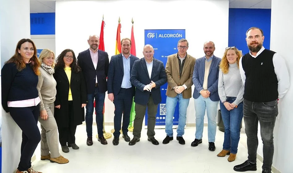 Roberto Marín Vergara lidera la defensa de los vecinos de Alcorcón frente al “tasazo de basuras” con el apoyo de Miguel Tell…