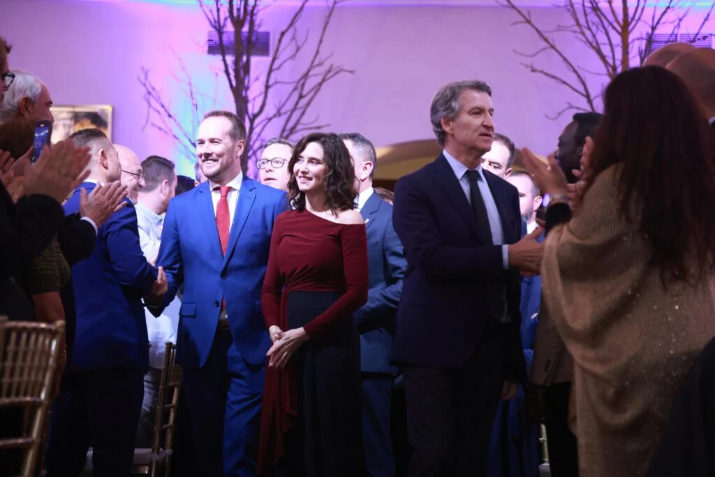 Feijóo y Ayuso eligen Alcorcón para la Cena de Navidad del PP de Madrid con más de un millar de asistentes