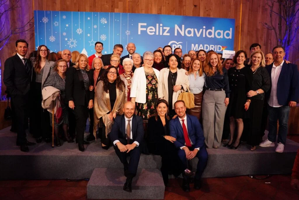 Feijóo y Ayuso eligen Alcorcón para la Cena de Navidad del PP de Madrid con más de un millar de asistentes