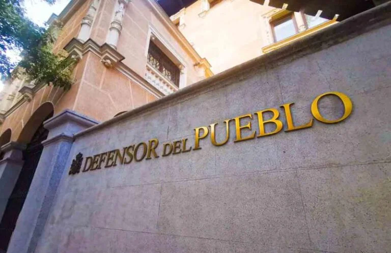 EL DEFENSOR DEL PUEBLO EXIGE POR VÍA URGENTE AL GOBIERNO DE ALCORCÓN LOS INFORMES SOBRE LAS DEFICIENCIAS DE LOS COLEGIOS PÚBLICOS